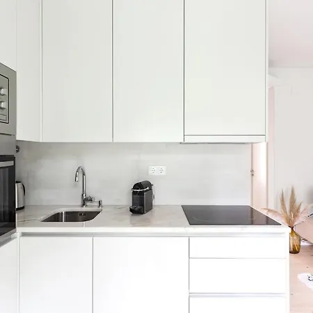 Casa Boma - Modern & Luminous With Balcony - Alcantara I *