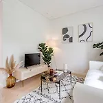 Casa Boma - Modern & Luminous With Balcony - Alcantara I ליסבון